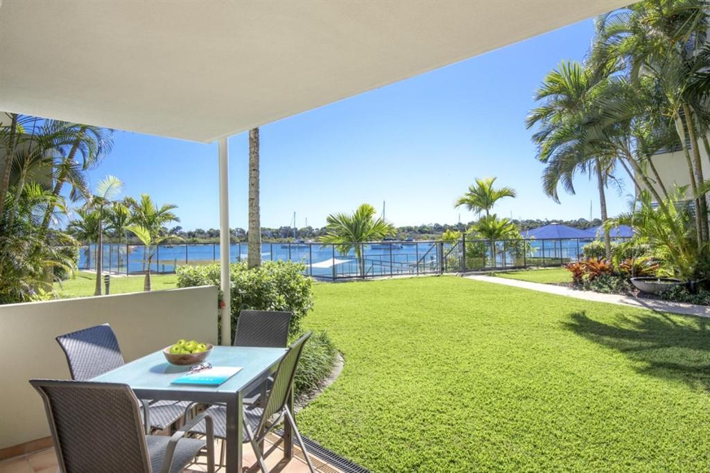 Noosa Shores Resort Екстер'єр фото