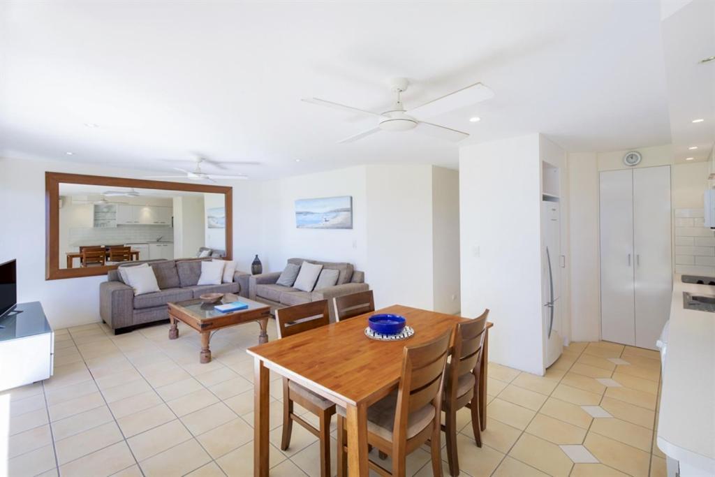 Noosa Shores Resort Екстер'єр фото