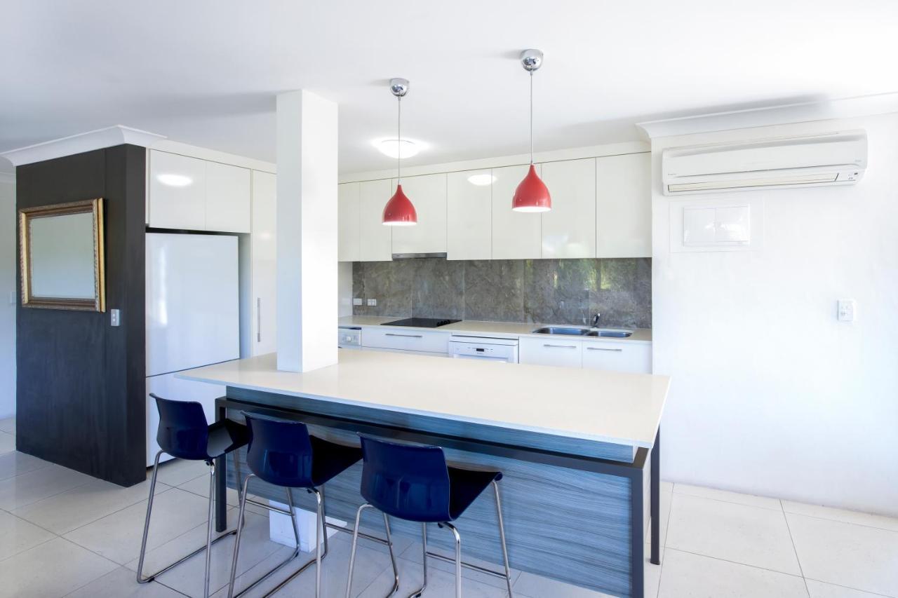 Noosa Shores Resort Екстер'єр фото