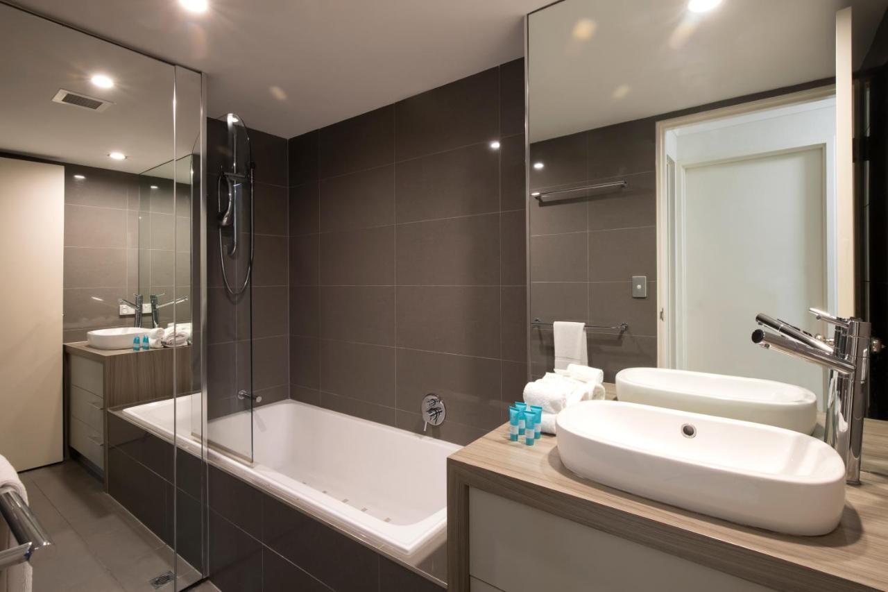 Noosa Shores Resort Екстер'єр фото