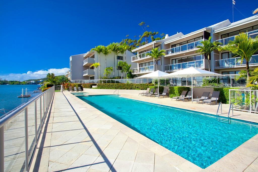 Noosa Shores Resort Екстер'єр фото