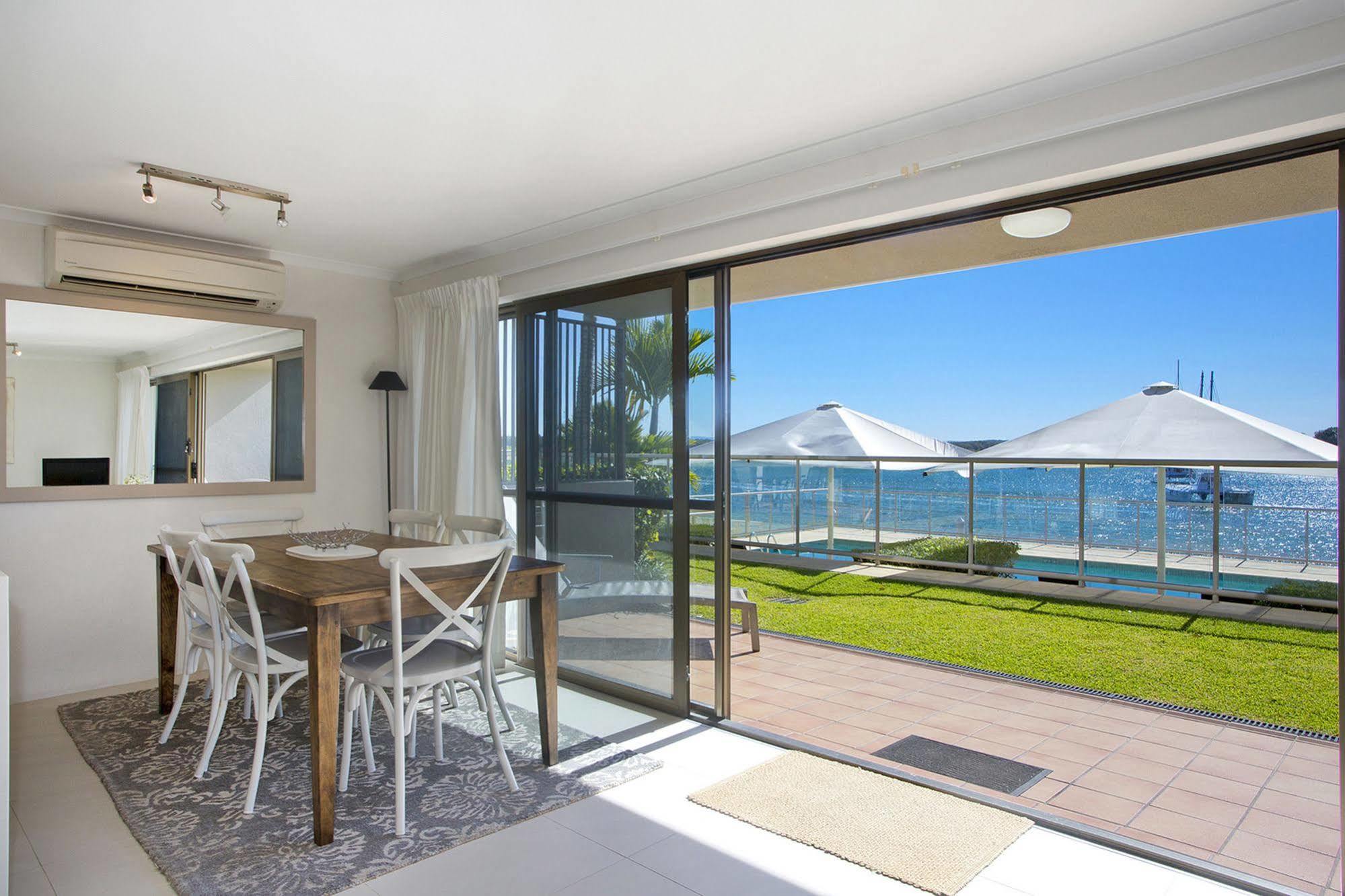 Noosa Shores Resort Екстер'єр фото