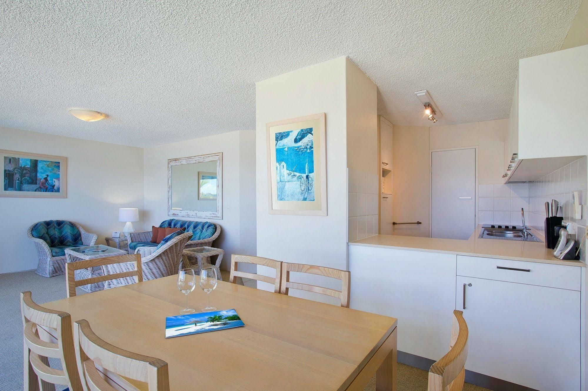 Noosa Shores Resort Екстер'єр фото