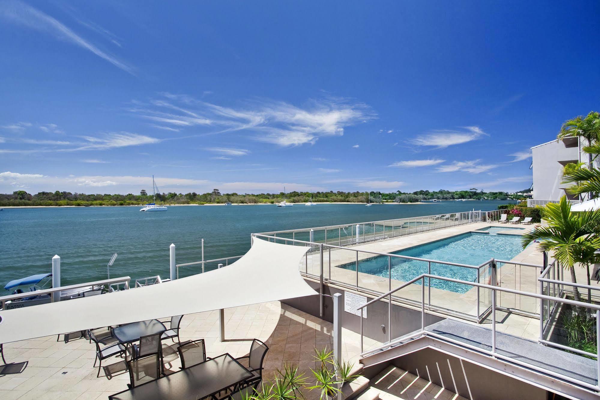 Noosa Shores Resort Екстер'єр фото